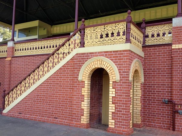 QEO-Grandstand-Bendigo-tuck-pointing-4